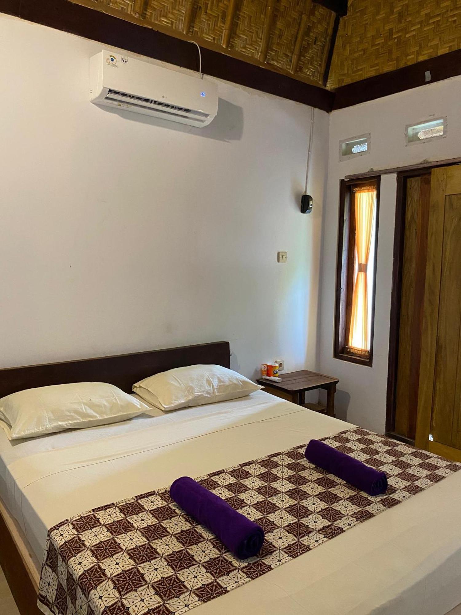 Diki Bungalows Kuta  Exterior photo